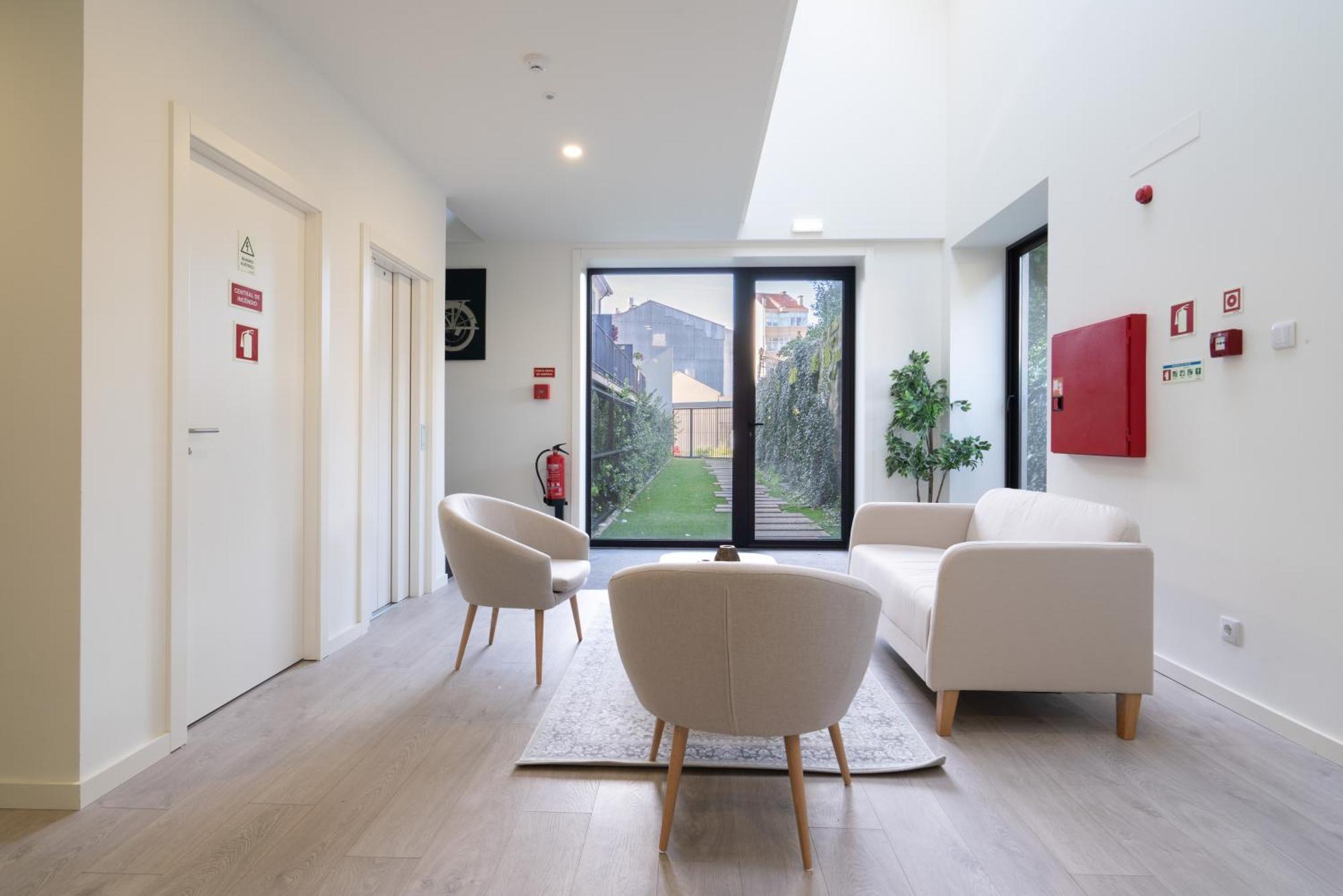 Host Wise - Central Private Flats - Terrace بورتو المظهر الخارجي الصورة
