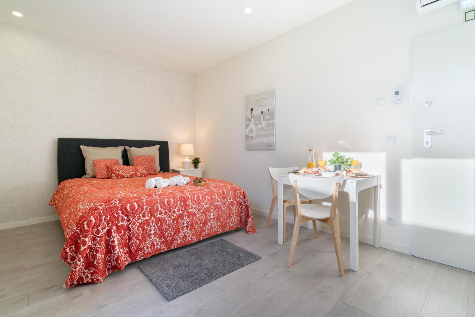 Host Wise - Central Private Flats - Terrace بورتو الغرفة الصورة